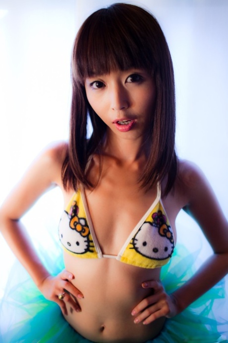 Asian females Marica Hase and London Keyes take turns modeling solo 77686779