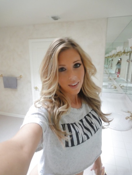 Young blonde Samantha Saint taking nude selfies in the bathroom 91749071